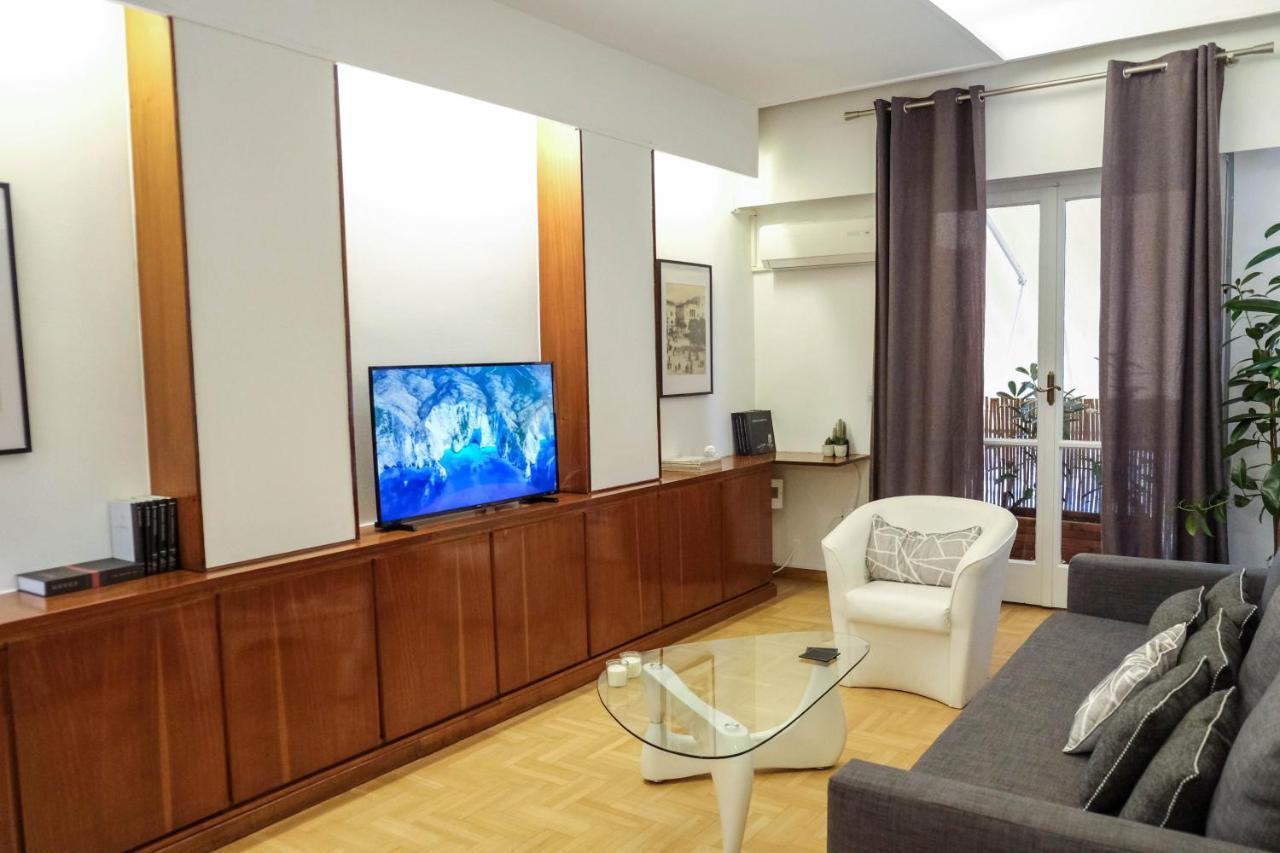 Quiet City Center Apt On A Pedestrian Street アテネ エクステリア 写真