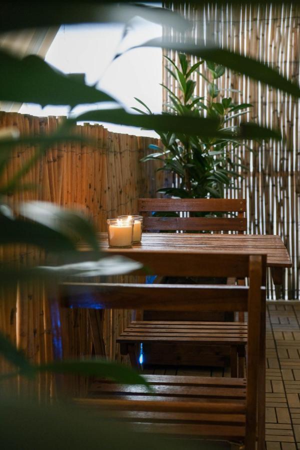 Quiet City Center Apt On A Pedestrian Street アテネ エクステリア 写真
