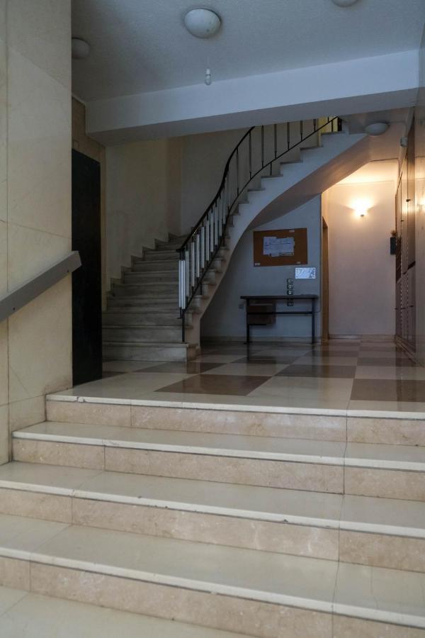 Quiet City Center Apt On A Pedestrian Street アテネ エクステリア 写真