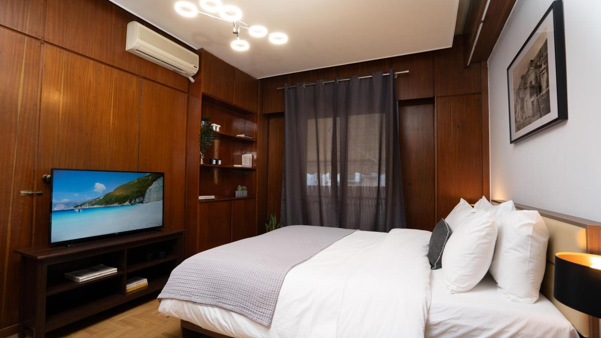 Quiet City Center Apt On A Pedestrian Street アテネ エクステリア 写真