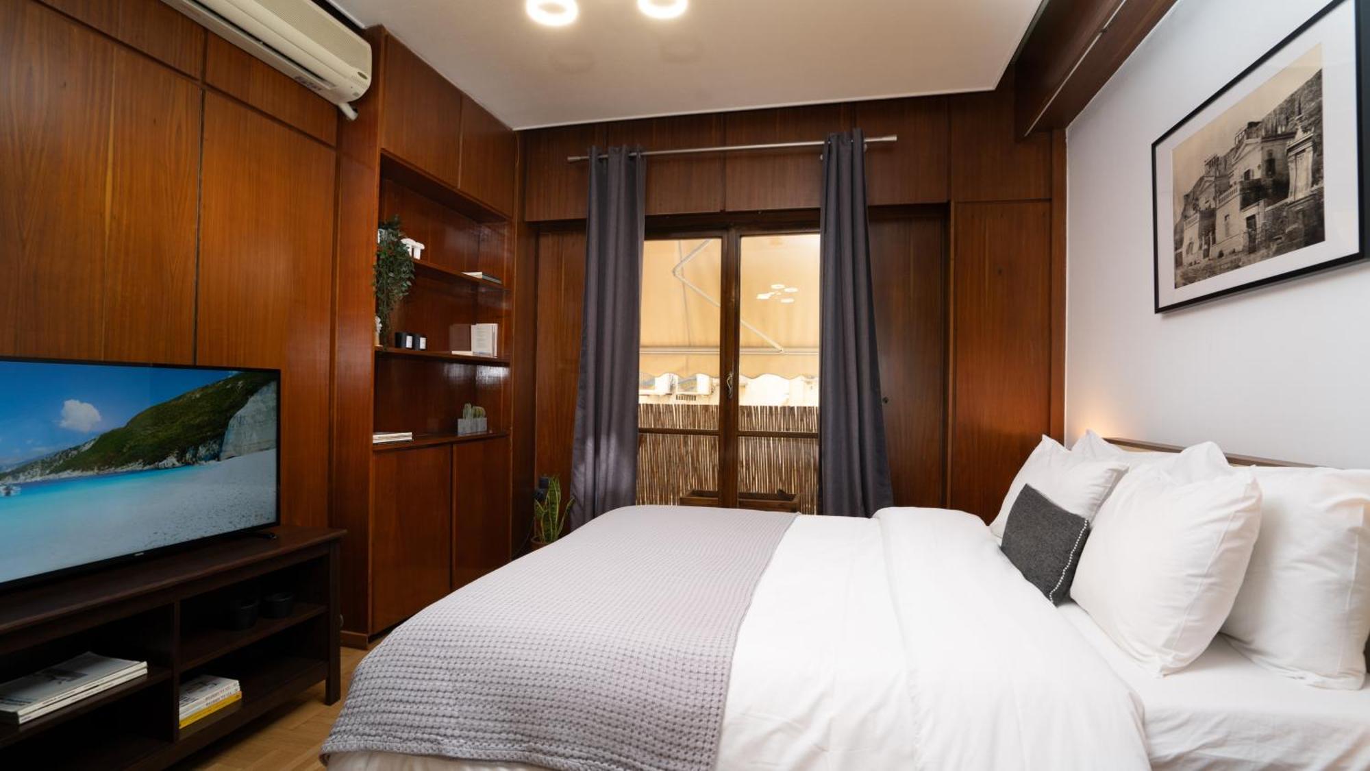 Quiet City Center Apt On A Pedestrian Street アテネ エクステリア 写真