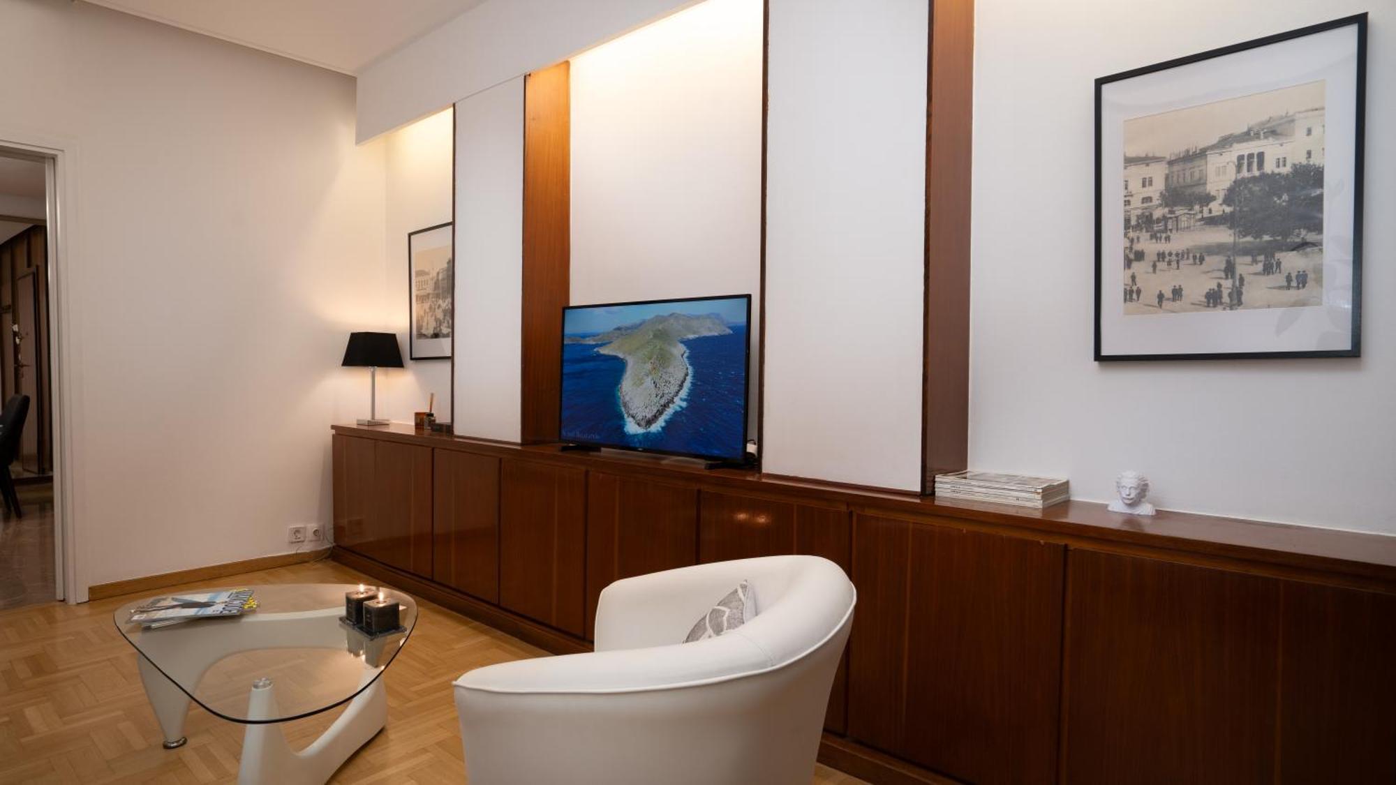 Quiet City Center Apt On A Pedestrian Street アテネ エクステリア 写真